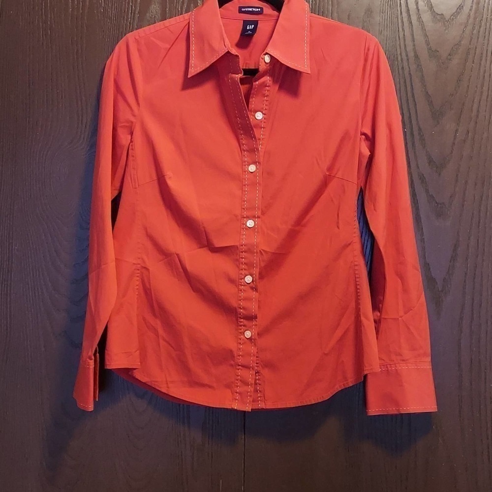 𝅺gap Red Long Sleeve Western Cut Women's Top